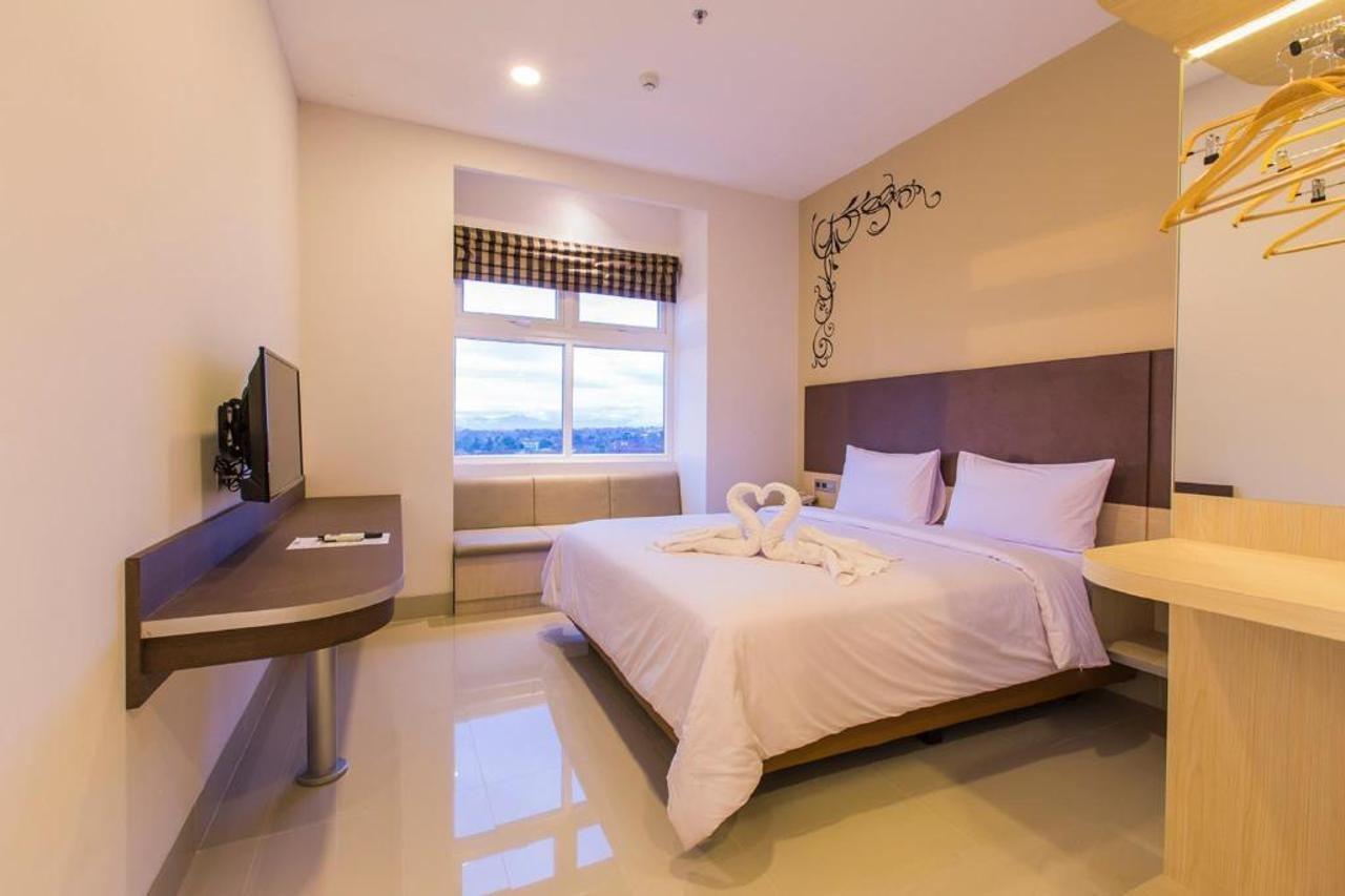 Sparks Odeon Sukabumi, Artotel Curated Eksteriør billede