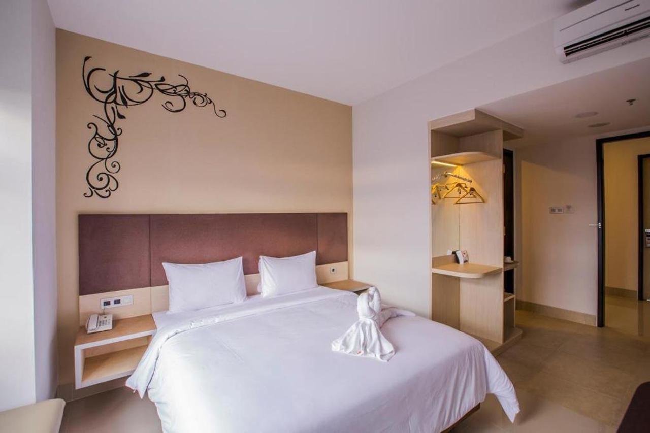 Sparks Odeon Sukabumi, Artotel Curated Eksteriør billede