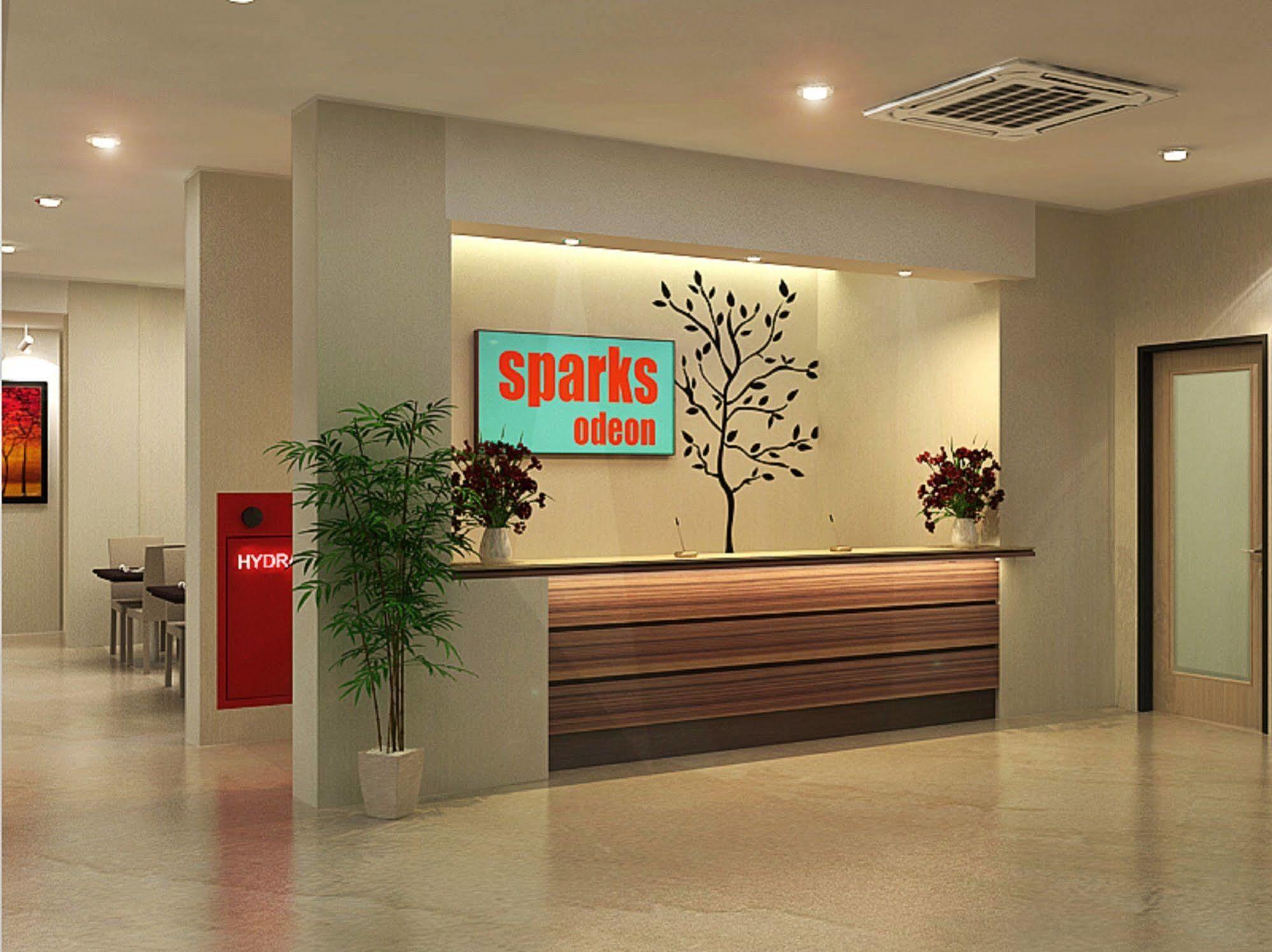 Sparks Odeon Sukabumi, Artotel Curated Eksteriør billede